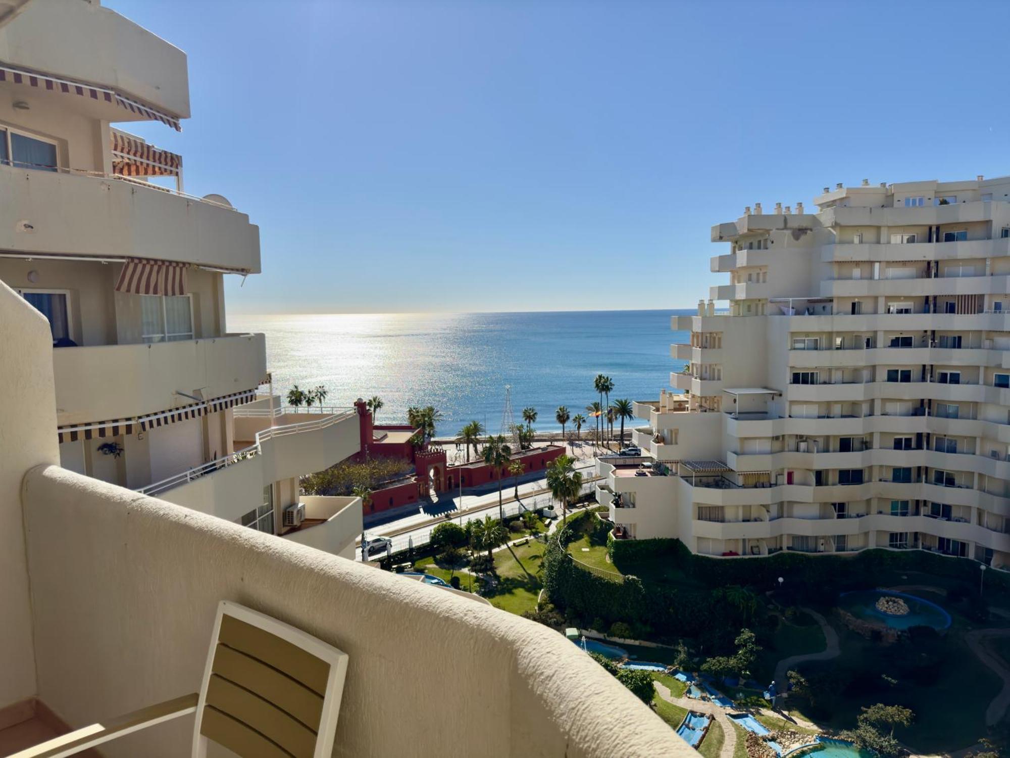 G&G Benalbeach Mediterranean Views Benalmádena Exterior foto